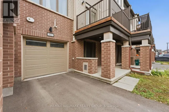 233 ANYOLITE PRIVATE, Ottawa
