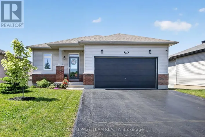 233 EDEY STREET, Arnprior