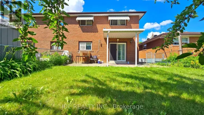 233 FAIRGLEN AVENUE, Toronto