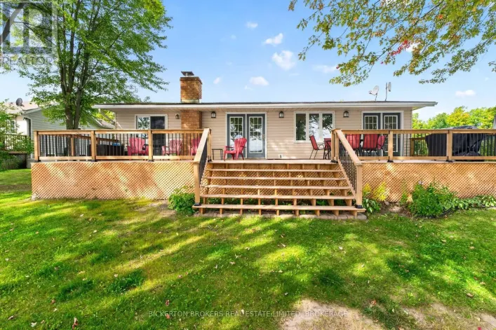 233 JOHNSON BAY LANE, Frontenac Islands