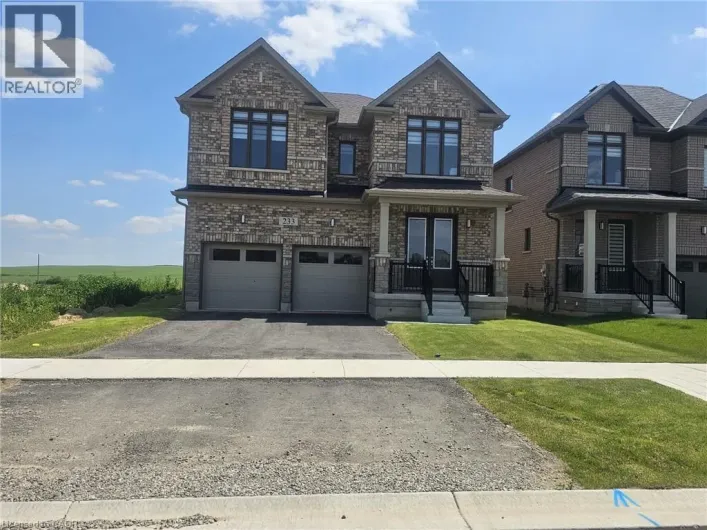 233 LESLIE DAVIS Street, North Dumfries
