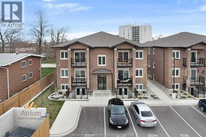 233 WATSON Unit# 201, Windsor