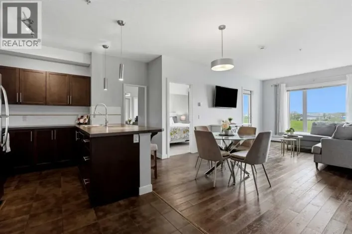 2330, 604 East Lake Boulevard NE, Airdrie