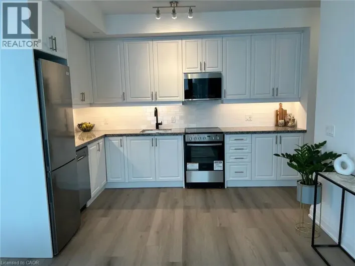 2333 KHALSA Gate Unit# 703, Oakville