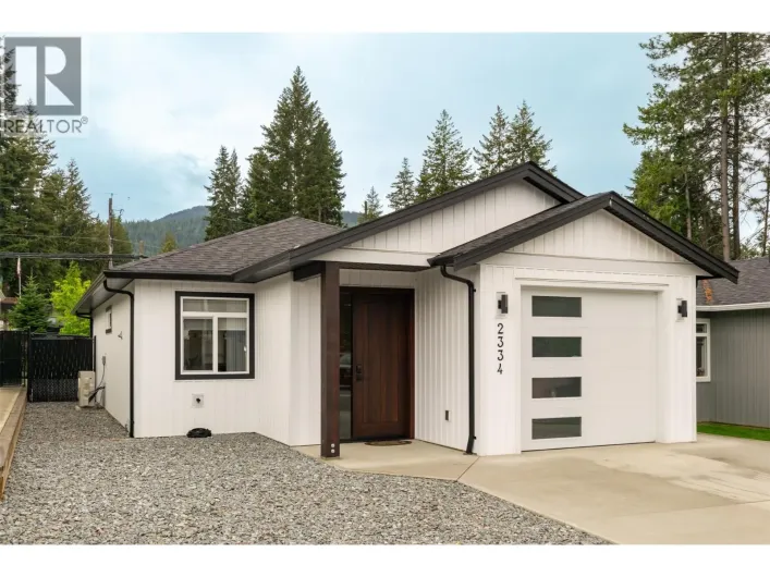 2334 6 Avenue SE, Salmon Arm