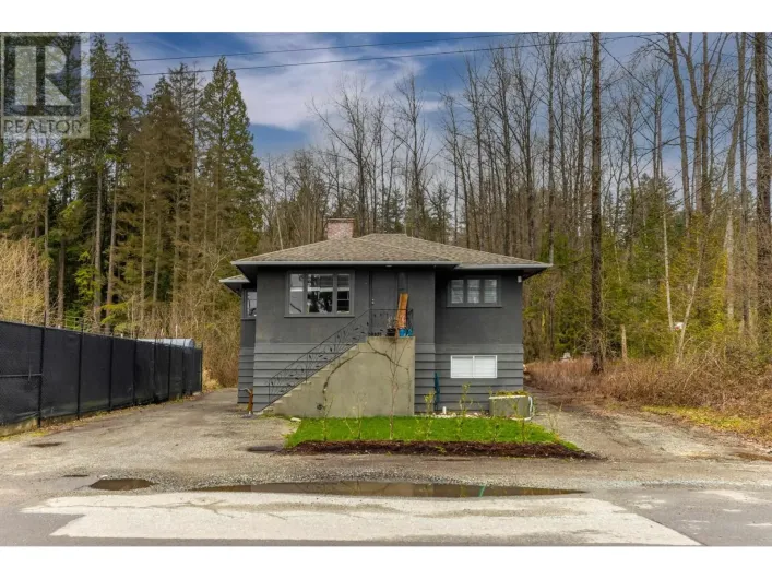 2336 OLD DOLLARTON ROAD, North Vancouver