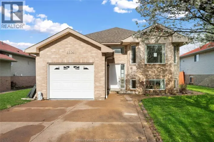 2336 Radcliff AVENUE, Windsor