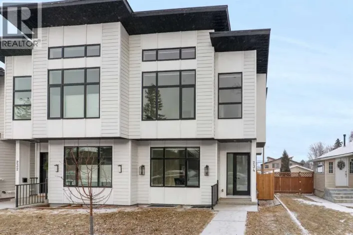 234 25 Avenue NE, Calgary