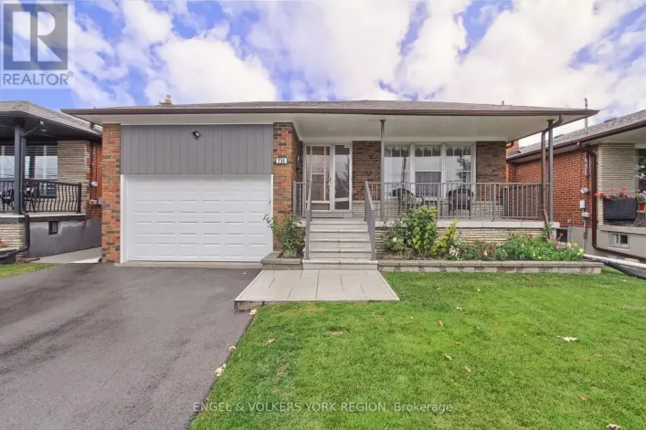 234 MAPLE LEAF DRIVE, Toronto