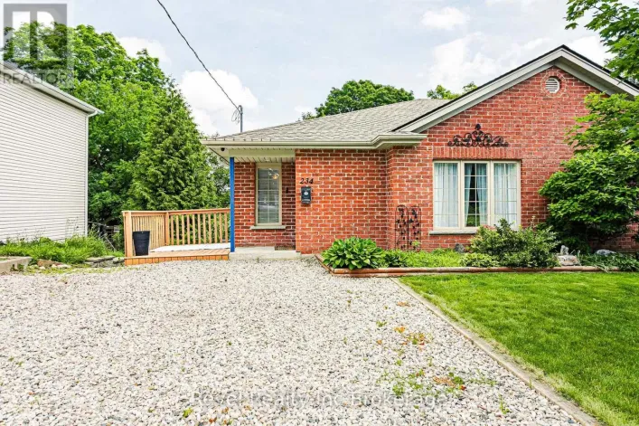 234 THAMES STREET N, Ingersoll
