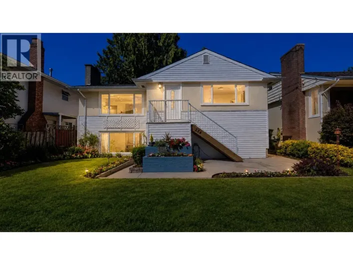 234 W 23RD STREET, North Vancouver