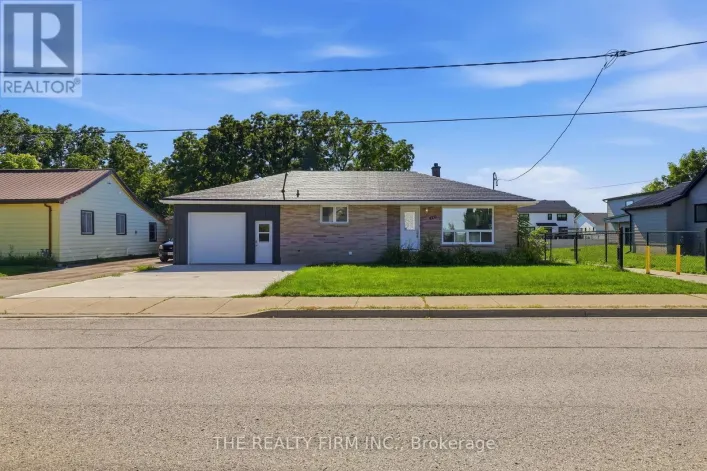 234 WEST STREET, Central Elgin