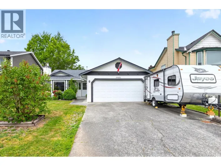 23425 WHIPPOORWILL AVENUE, Maple Ridge