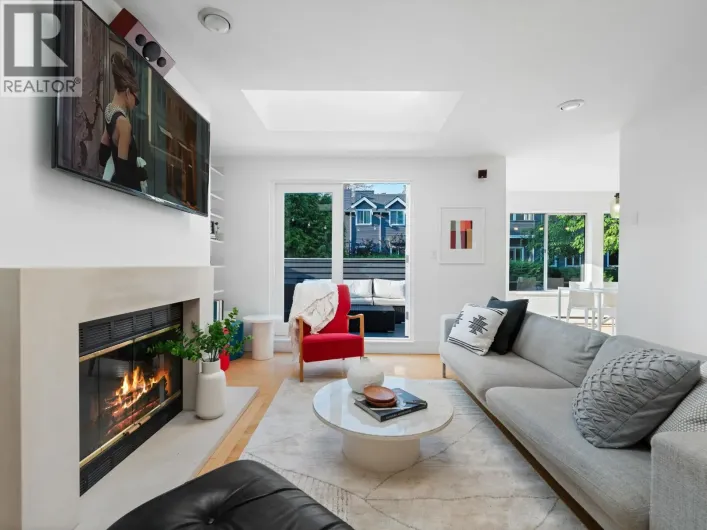 2343 W 7TH AVENUE, Vancouver