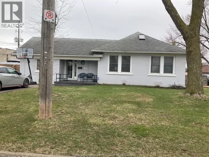 2348 ARTHUR, Windsor