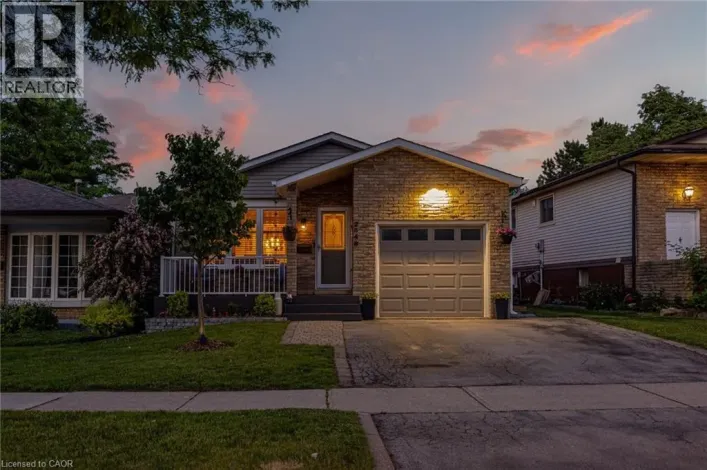 2348 MALCOLM Crescent, Burlington