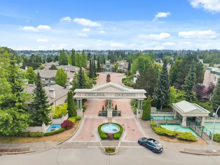 235 13888 70 AVENUE, Surrey