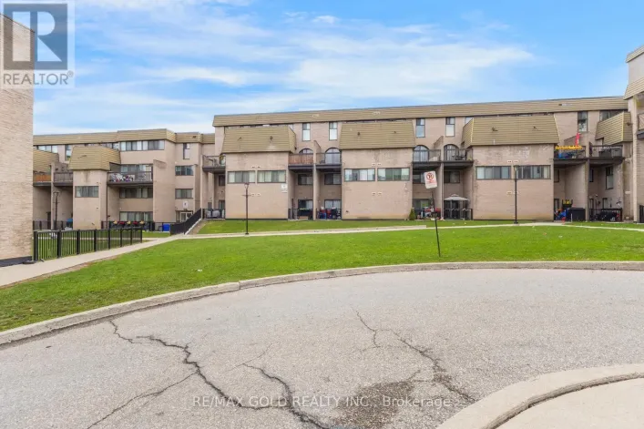 235 - 2095 ROCHE COURT, Mississauga