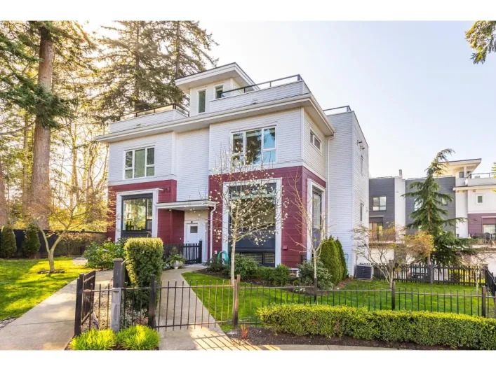 235 2218 OAK MEADOWS DRIVE, Surrey