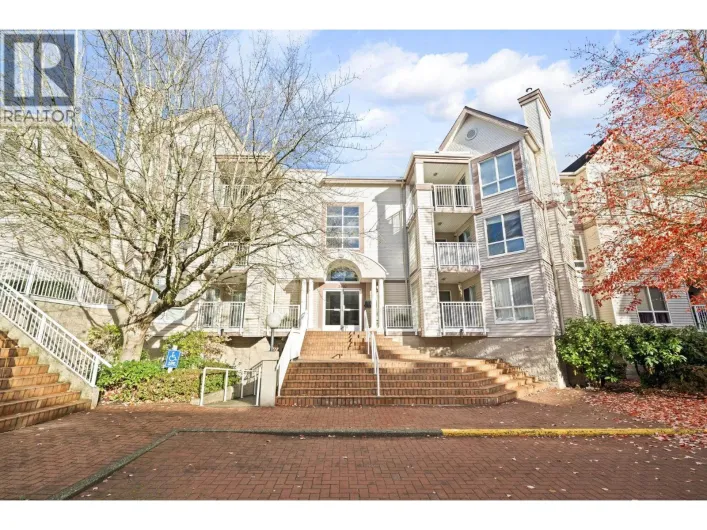 235 7451 MOFFATT ROAD, Richmond