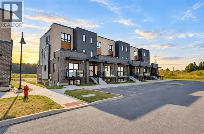 235 CHAPEL HILL Drive Unit# 11, Kitchener