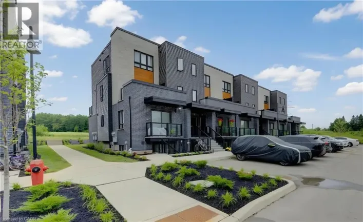 235 CHAPEL HILL Drive Unit# 14, Kitchener