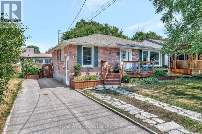 235 FARLEY AVENUE, Belleville