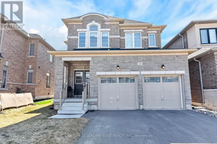 235 FERRAGINE CRESCENT, Bradford West Gwillimbury