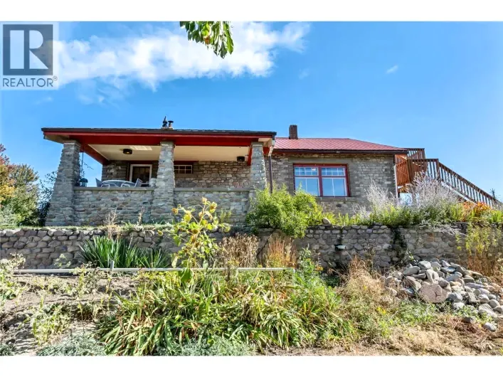 235 Middle Bench Road N, Penticton