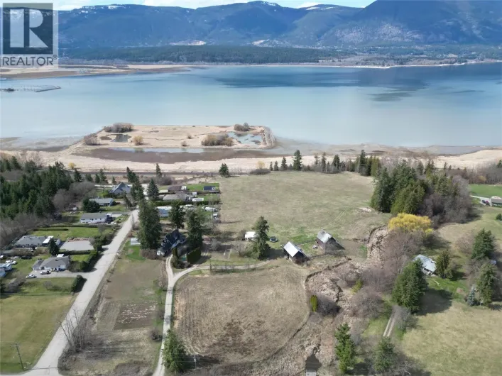 2351 Lakeshore Road NE, Salmon Arm