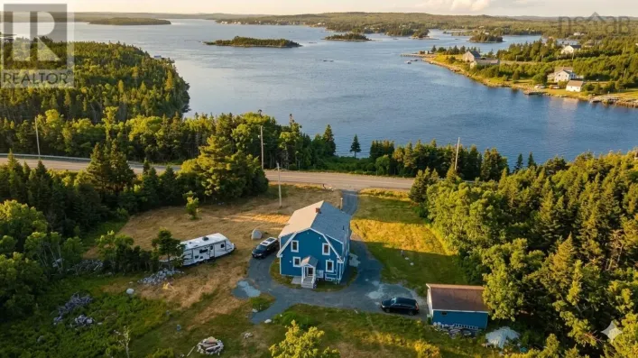 2351 Ostrea Lake Road, Ostrea Lake
