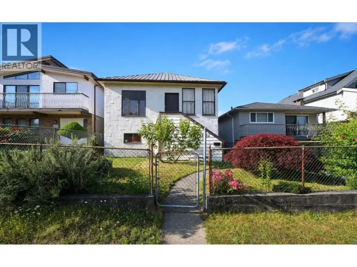 2354 E 33RD AVENUE, Vancouver