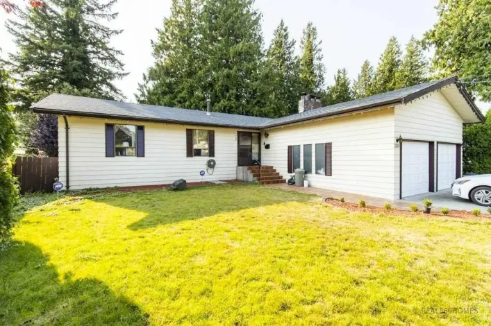 2355 GRANT STREET, Abbotsford