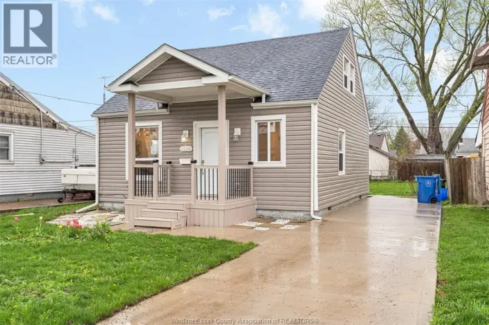 2358 LOUIS AVENUE, Windsor
