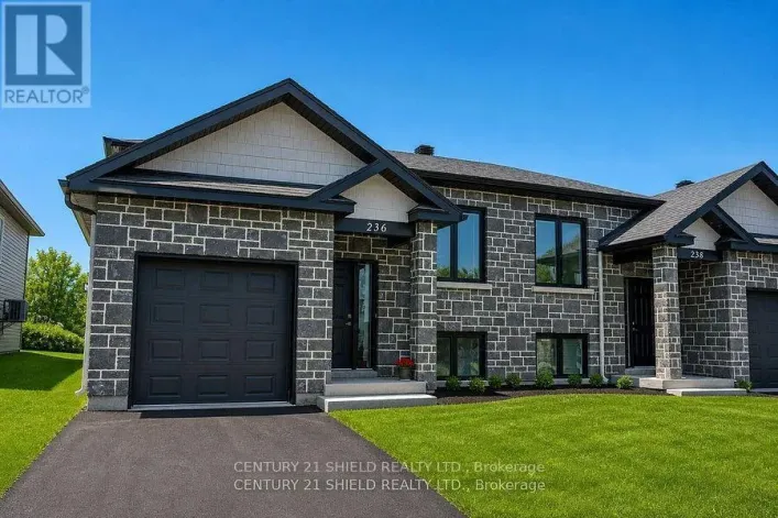 236 EAST RIDGE DRIVE, Cornwall