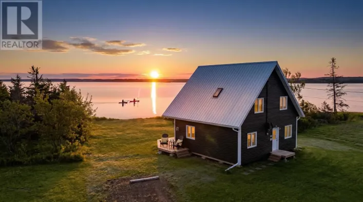 236 HEBRIDES Lane, New London