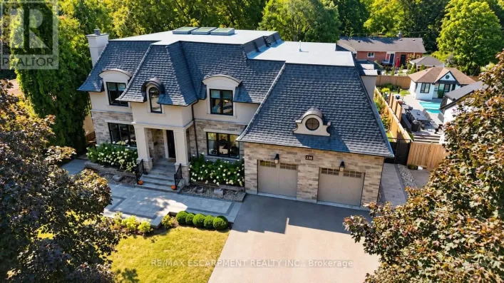 236 POPLAR DRIVE, Burlington