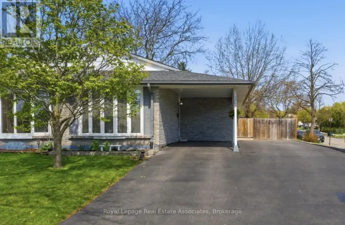 2362 GREENBANK TRAIL, Burlington