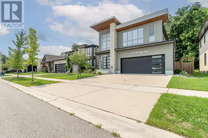 2368 RED THORNE AVENUE, London South