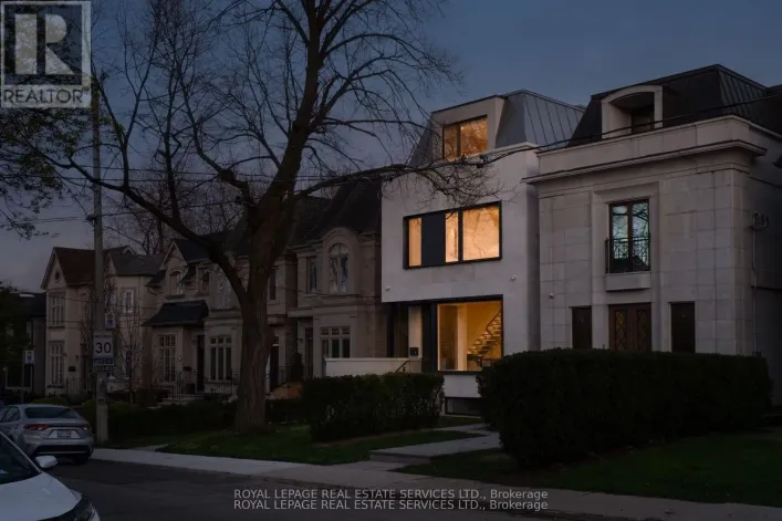 237 BEDFORD PARK AVENUE, Toronto