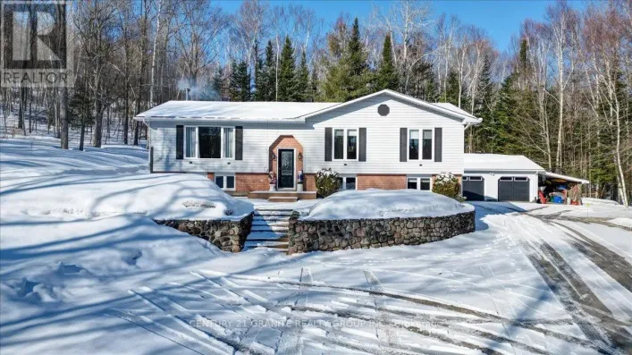 237 CLARK LAKE ROAD, Bancroft