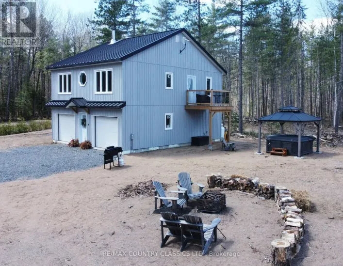 237 GRUNWALD ROAD, Madawaska Valley