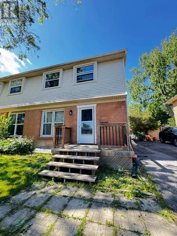 237 HOMESTEAD (BASEMENT ) CRESCENT, London North
