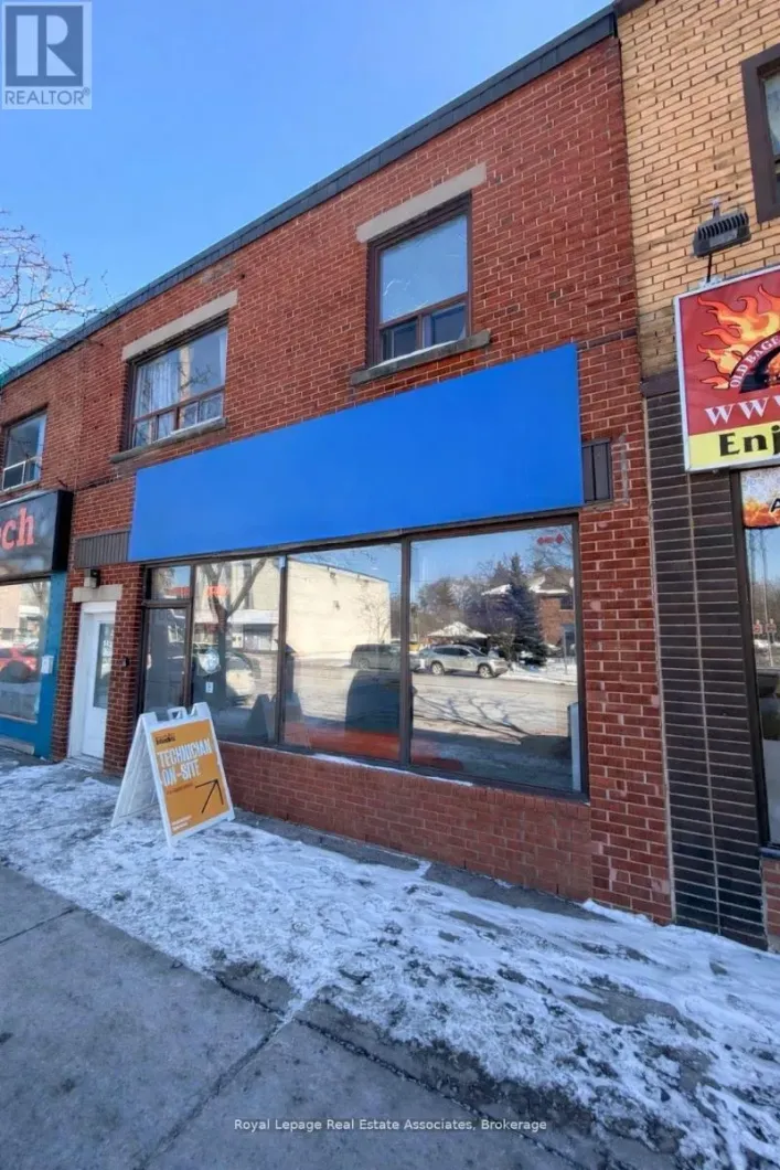 237 LAKESHORE ROAD E, Mississauga