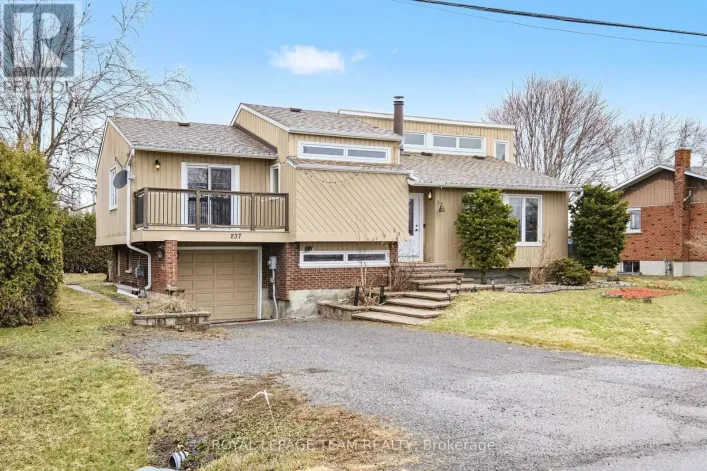 237 QUEEN WEST STREET, North Dundas