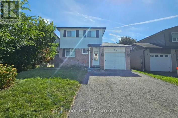 237 THOMS CRESCENT, Newmarket