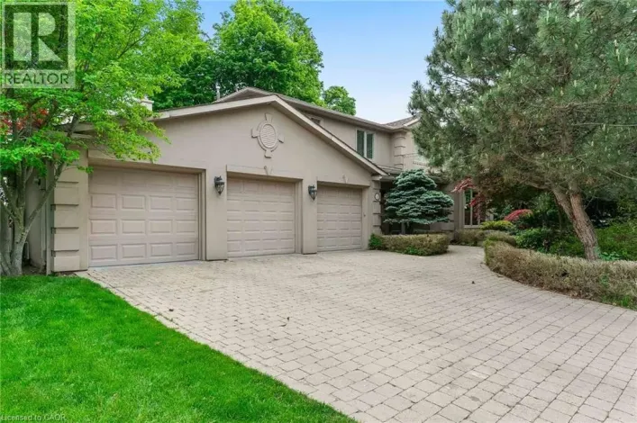 2372 CARRINGTON Place, Oakville