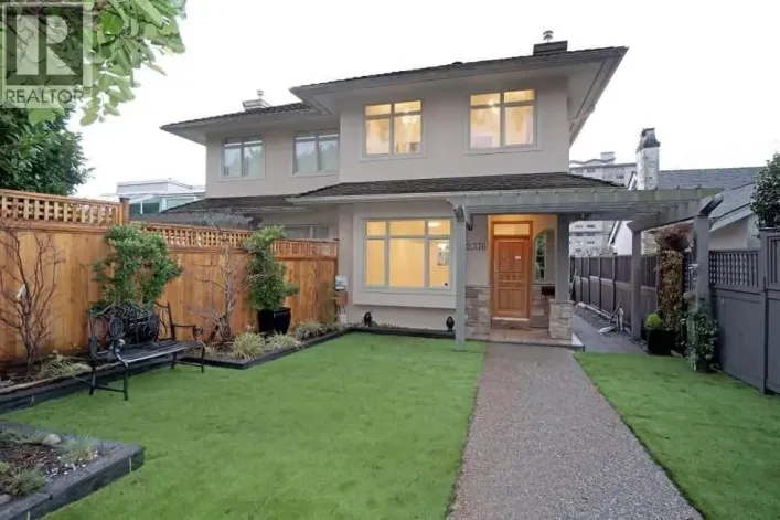 2376 MARINE DRIVE, West Vancouver