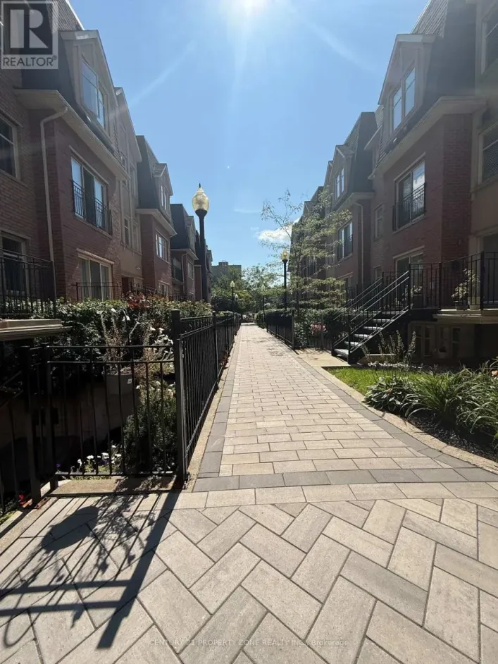 238 - 1496 VICTORIA PARK AVENUE, Toronto