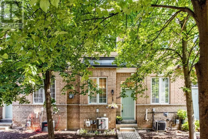 238 - 23 OBSERVATORY LANE, Richmond Hill